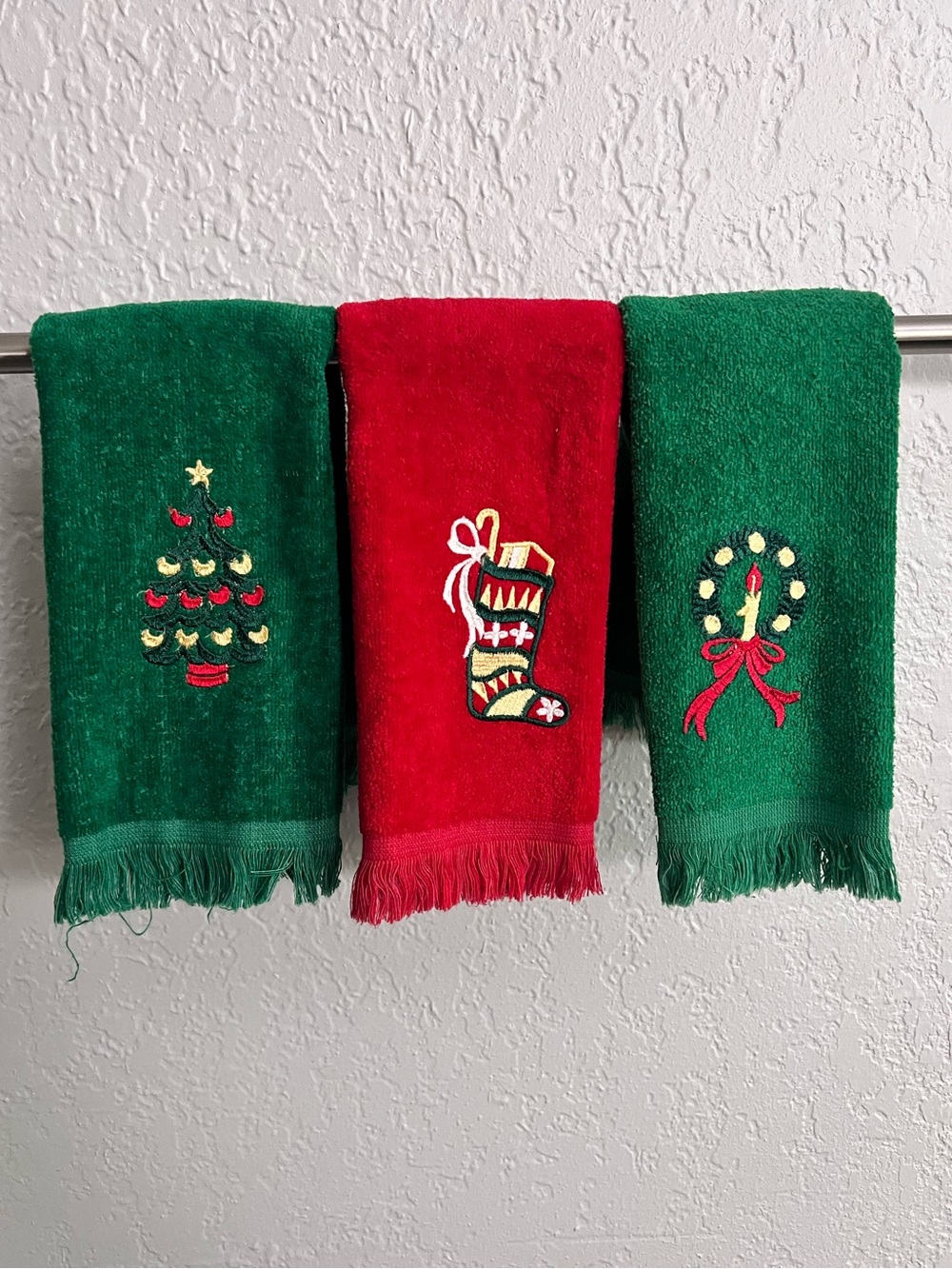 Vintage Cannon Christmas Embroidered Hand Towels Set of 3